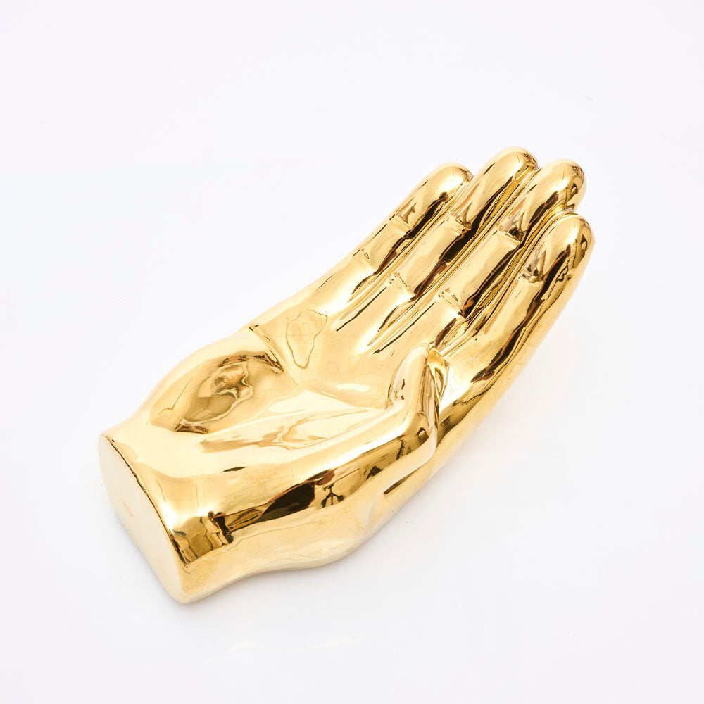 Mano Acostada Dorada